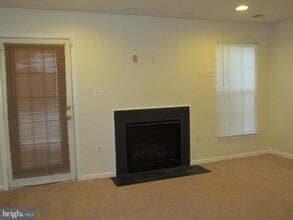 Building Photo - 46010 Saltmarsh Dr