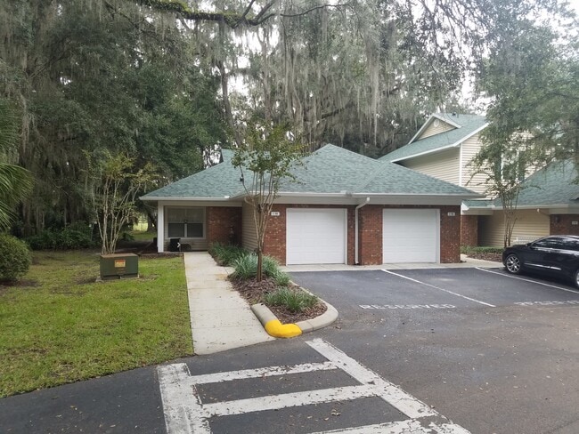 Building Photo - 13200 W Newberry Rd