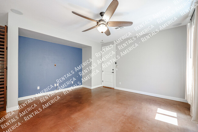 Building Photo - 2925 N 48th St