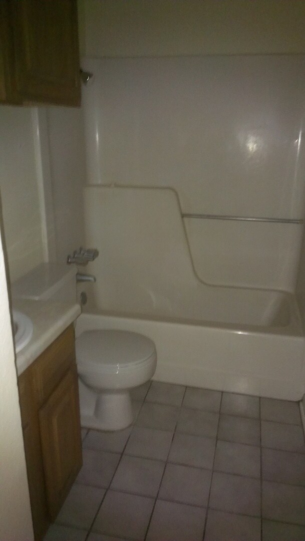 Foto del edificio - 3 bed, 2 bath with a 2 car garage home in ...