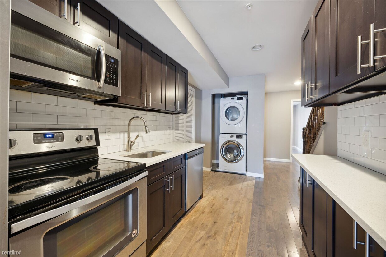 Primary Photo - 5 br, 5 bath Triplex - 1715 CECIL B MOORE ...