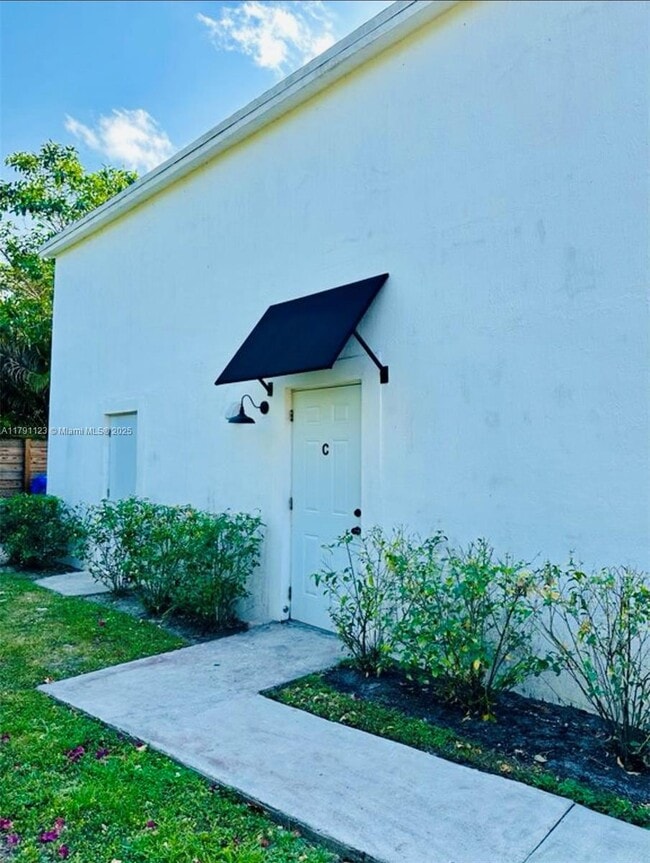 Building Photo - 564 NW 51st St