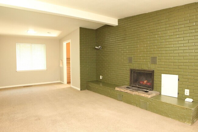 Building Photo - 1512 Westview Ave