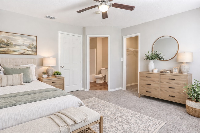 Building Photo - Alabaster Estates