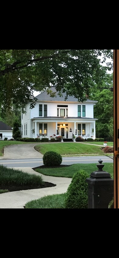 Foto principal - 1503 Eastland Ave