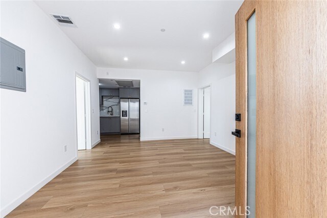 Foto del edificio - 5253 Agnes Ave