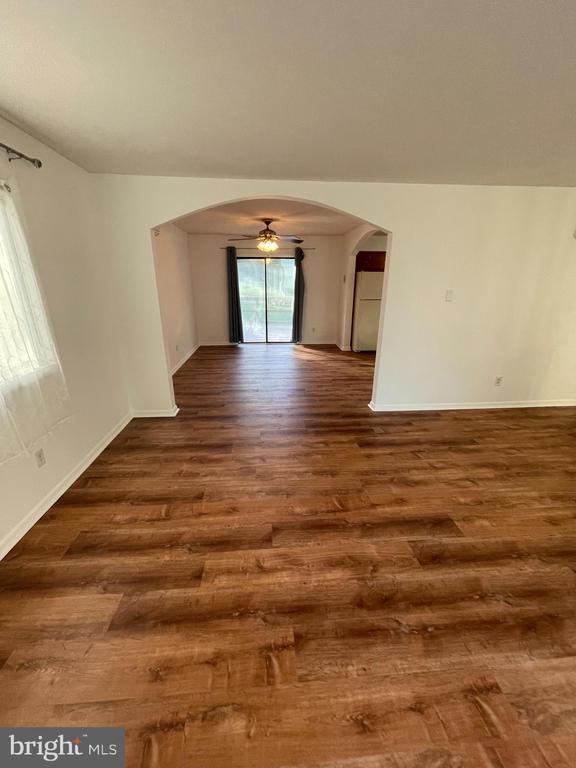 Foto del edificio - 397 Vesper Rd