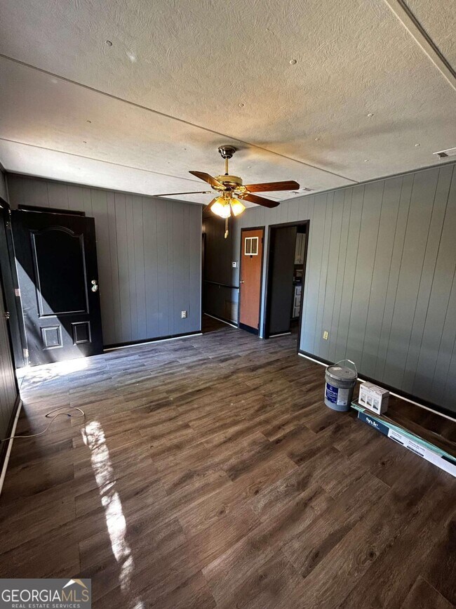 Foto del edificio - 2891 Village Green Dr