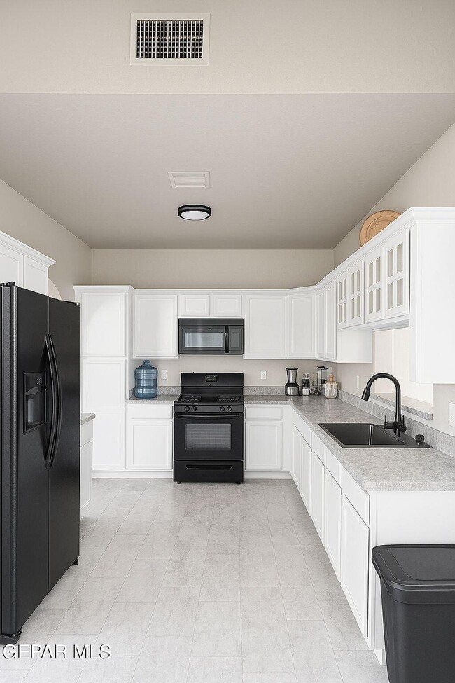 Building Photo - 11329 Manuel Moreno Dr