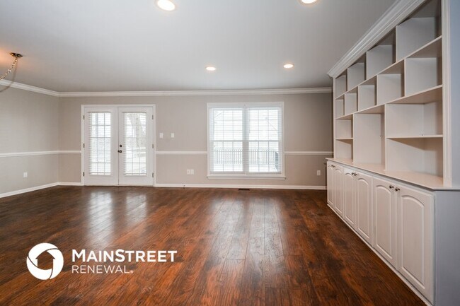 Foto del edificio - 2345 Hunters Crest Dr