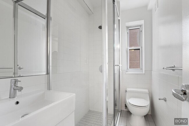Foto del edificio - 501 W 113th St