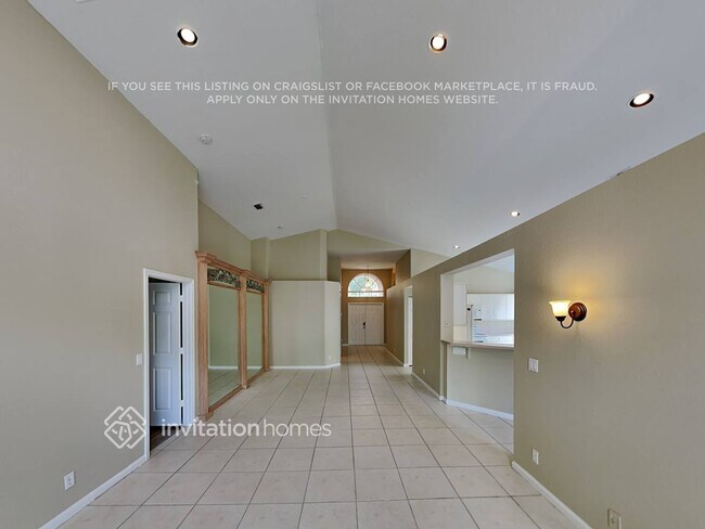 Building Photo - 3401 NW 70th Ave