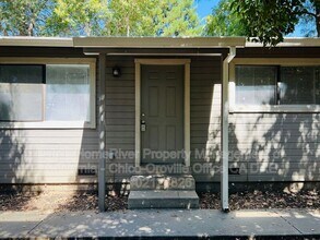 Building Photo - 9210 Goodspeed St