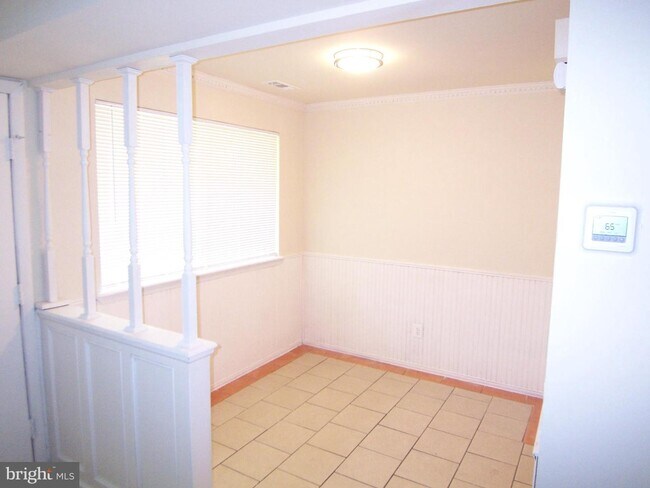 Building Photo - 1711 Fountain Rock Way