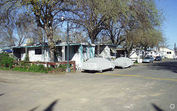 Building Photo - Modern Trailer Park