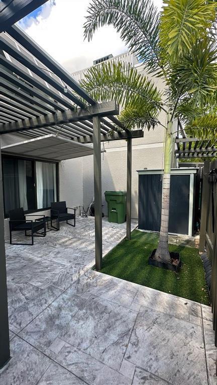 Foto del edificio - 11205 NW 15th St