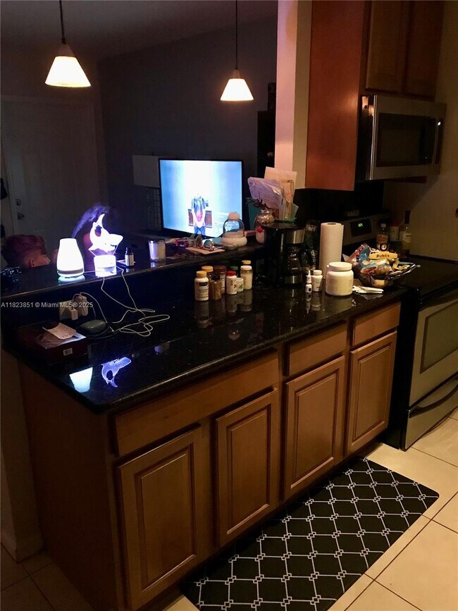 Foto del edificio - 2120 NE 42nd Ct