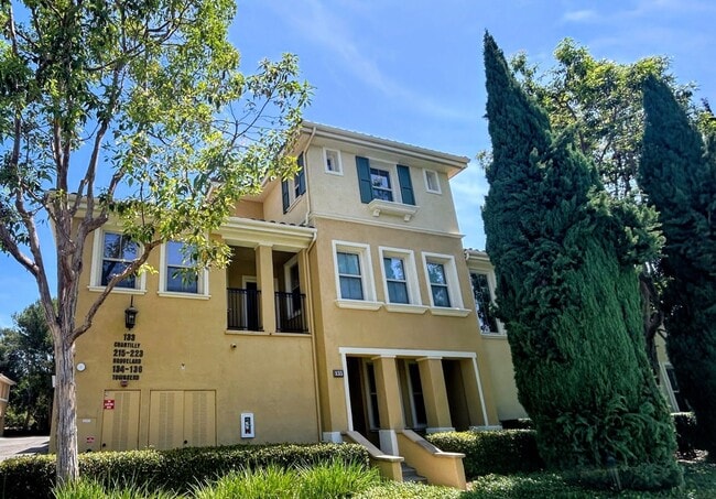 Photo - 133 CHANTILLY IRVINE 92620  (3 BED / 3 BATH) Apartment