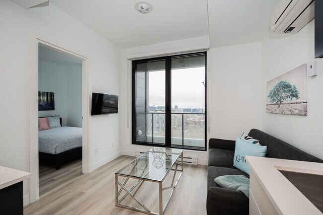 Photo du bâtiment - 4171 Rue de la Montagne