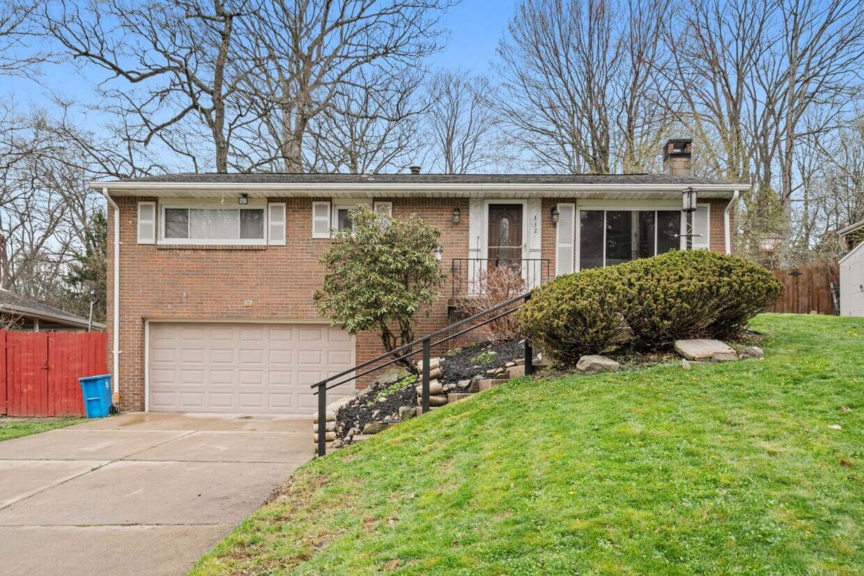 Newly Renovated 3 Bedroom Home In Plum. Available Immediately. 1/2 Off First Month's Rent! - Newly Renovated 3 Bedroom Home In Plum. Available Immediately. 1/2 Off First Month's Rent!