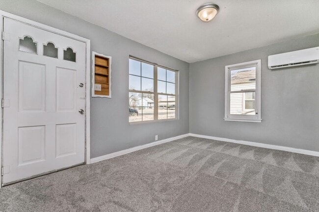 Building Photo - Two bedroom Home for Lease