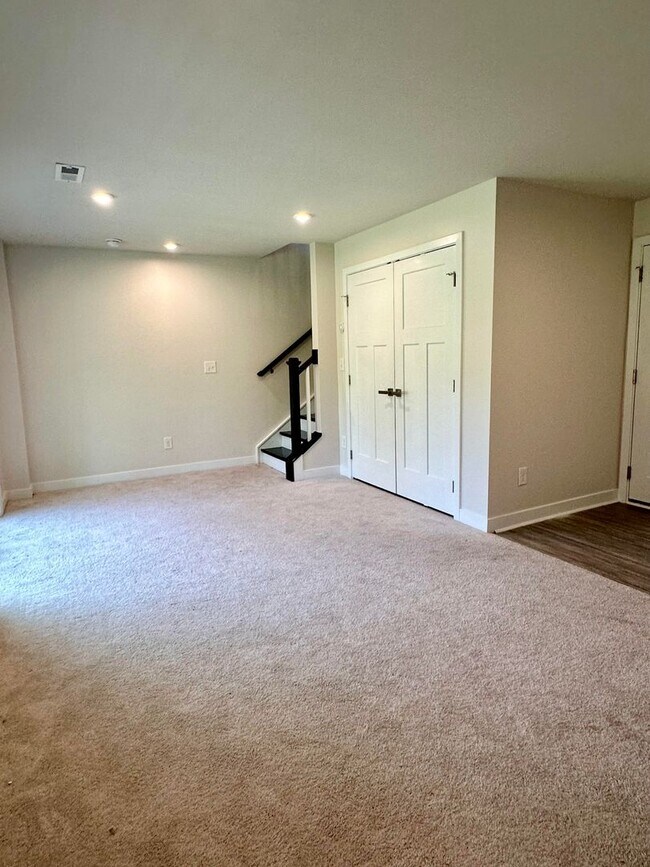 Foto del edificio - Better than new townhome in Tega Cay, SC!