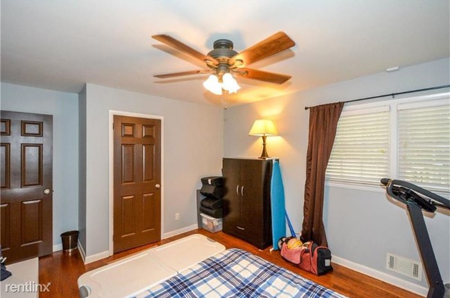 Building Photo - 3328 Mercer University Dr