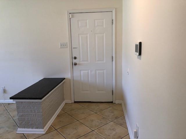 Foto del edificio - 708 Littledale Rd