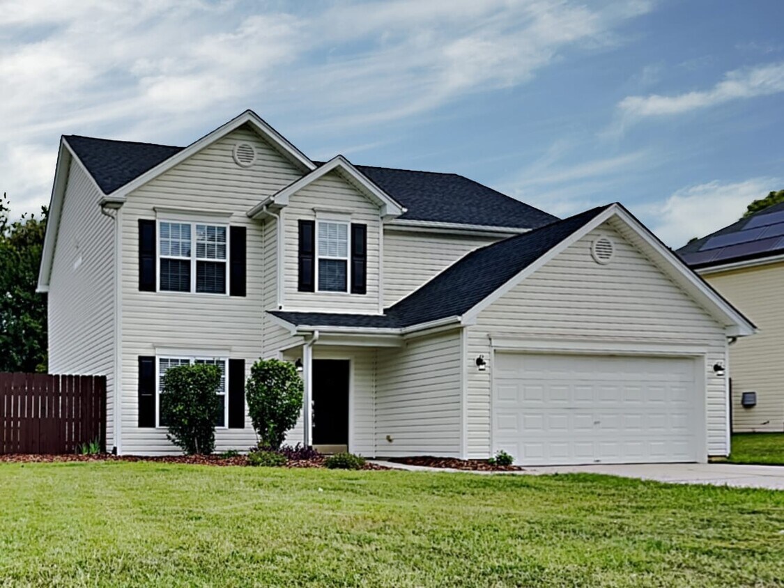 Primary Photo - 1231 Maple Ridge Dr