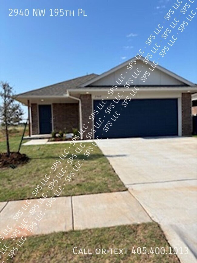 Building Photo - 2940 NW 195th Pl