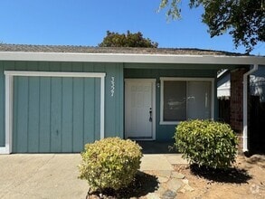 Building Photo - 3327 Jayanne Way