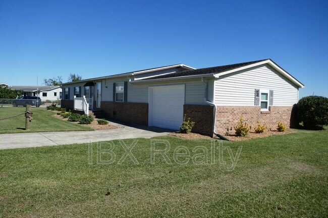 Foto del edificio - 144 Edgewater Dr