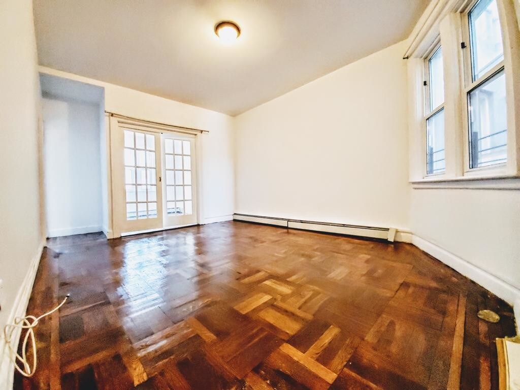 Primary Photo - 1000 Findlay Ave