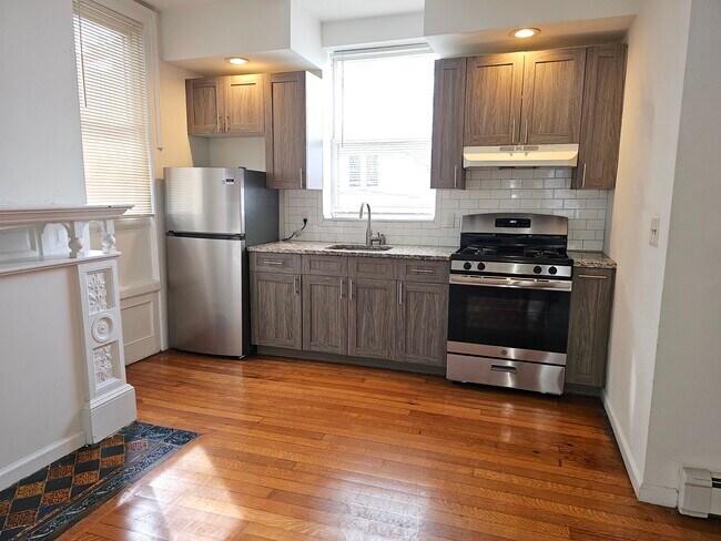 Kitchen - 270 E Prospect Ave