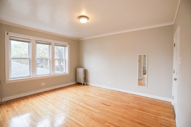 Foto del edificio - 4524 N Damen Ave