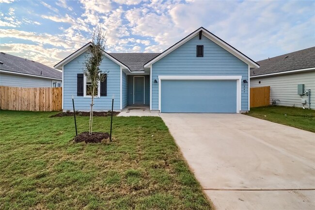 Building Photo - 207 Watercourse Wy