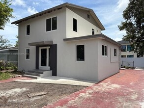 Building Photo - 3368 NW 51st Terrace