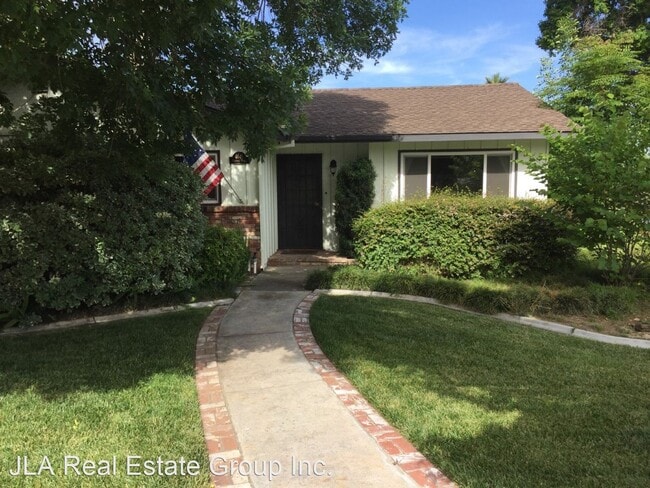 Building Photo - 3 br, 2 bath House - 4645 Holyoke Place
