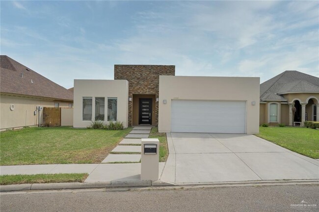 Building Photo - 2430 Leanna Denae Ave