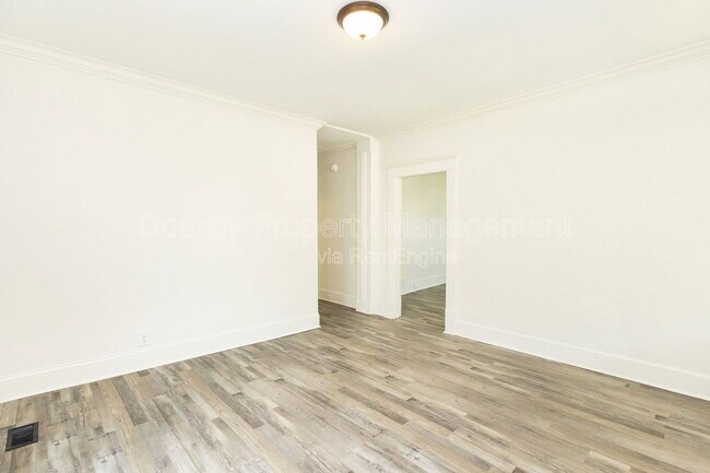Foto del edificio - 3207 Curtis St