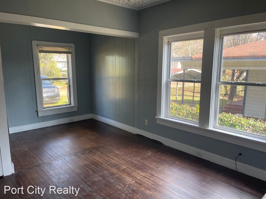 Foto del edificio - 2 br, 1 bath House - 3427 W College St