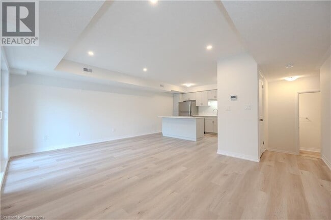 Building Photo - 40 REVERIE Wy