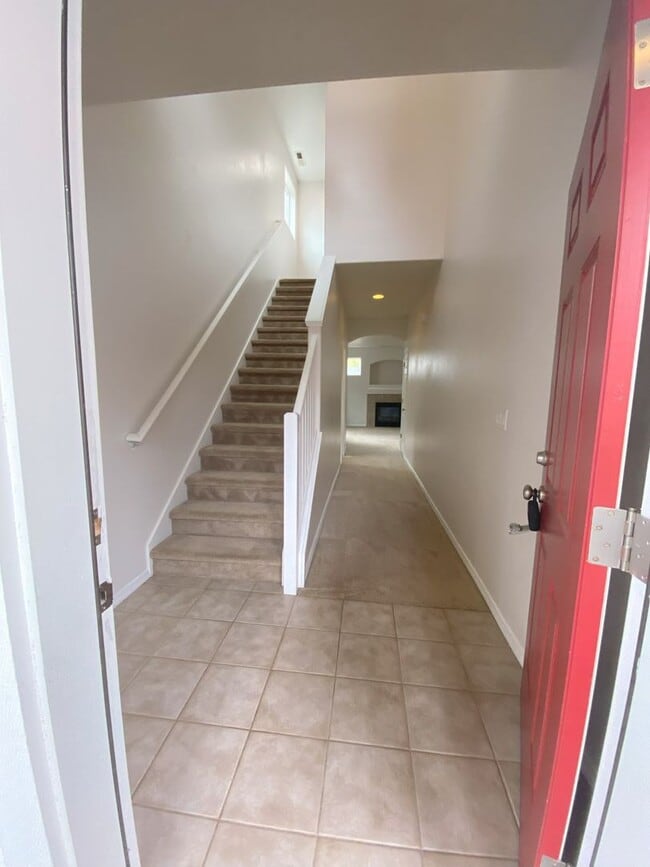 Building Photo - Coming Soon! Spacious Two Story Home In Ja...