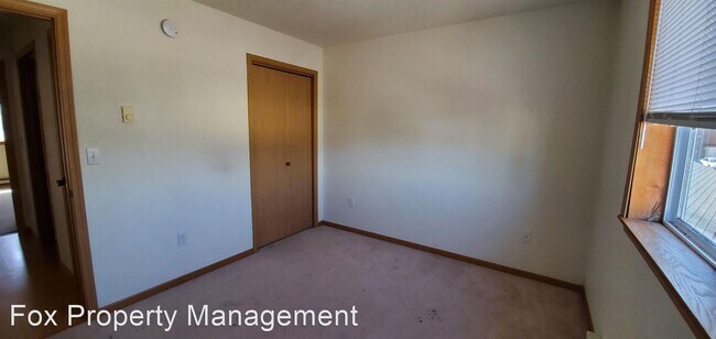Foto del edificio - 2110 8th Ave NW
