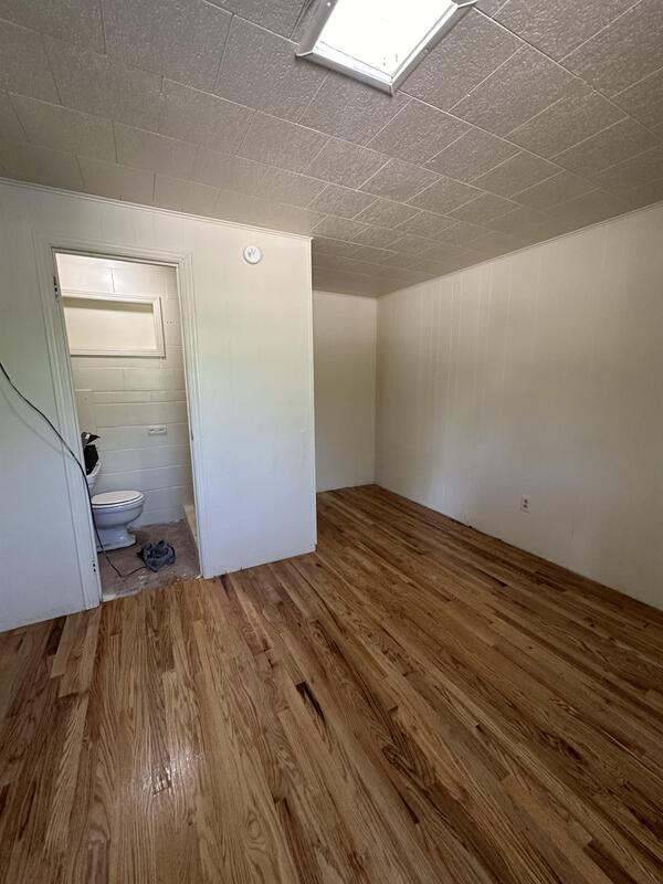 Foto del edificio - 2223 N Water St Ext