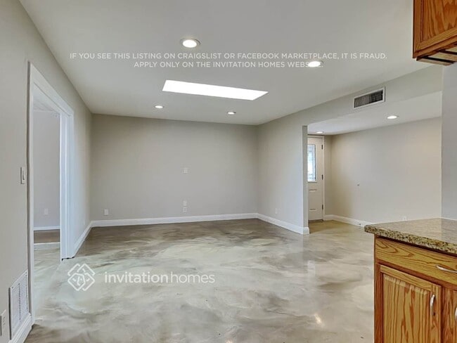 Foto del edificio - 3143 W Sahuaro Dr