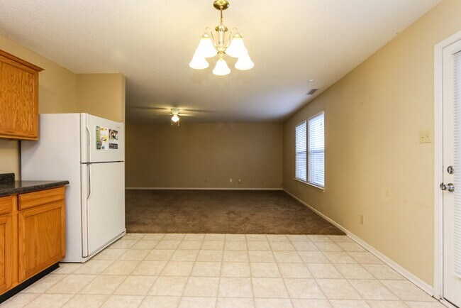Foto del edificio - 2155 Summer Breeze Way