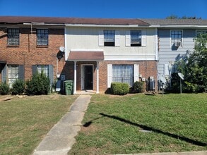 Building Photo - 3429 Malabar Rd