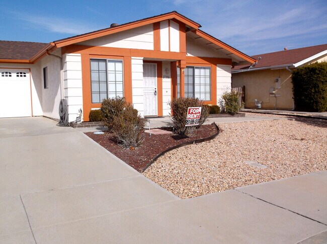 Building Photo - 27350 Hacienda Dr