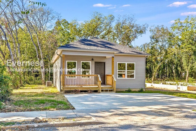 Foto del edificio - 1617 Roanoke Ave